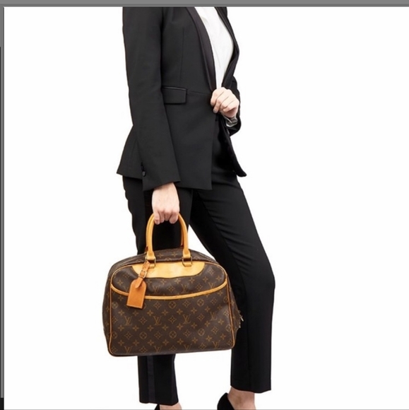 Louis Vuitton Handbags - Louis Vuitton Deauville GM